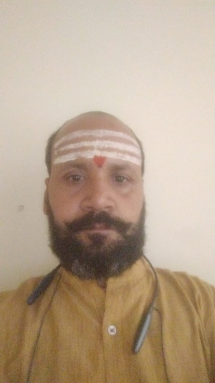 पंडित जी (त्रिपुरसुंदरी ज्योतिष शोध संस्थान)